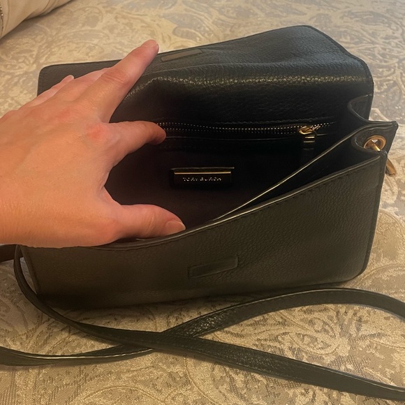 Tory Burch McGraw Crossbody Black - Picture 8 of 13
